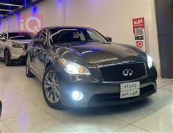 Infiniti M
